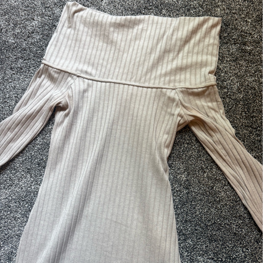 Off-Shoulder Ribbed Dress - Picture 3 of 3